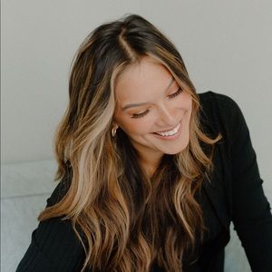 Meet your Posher, Tay